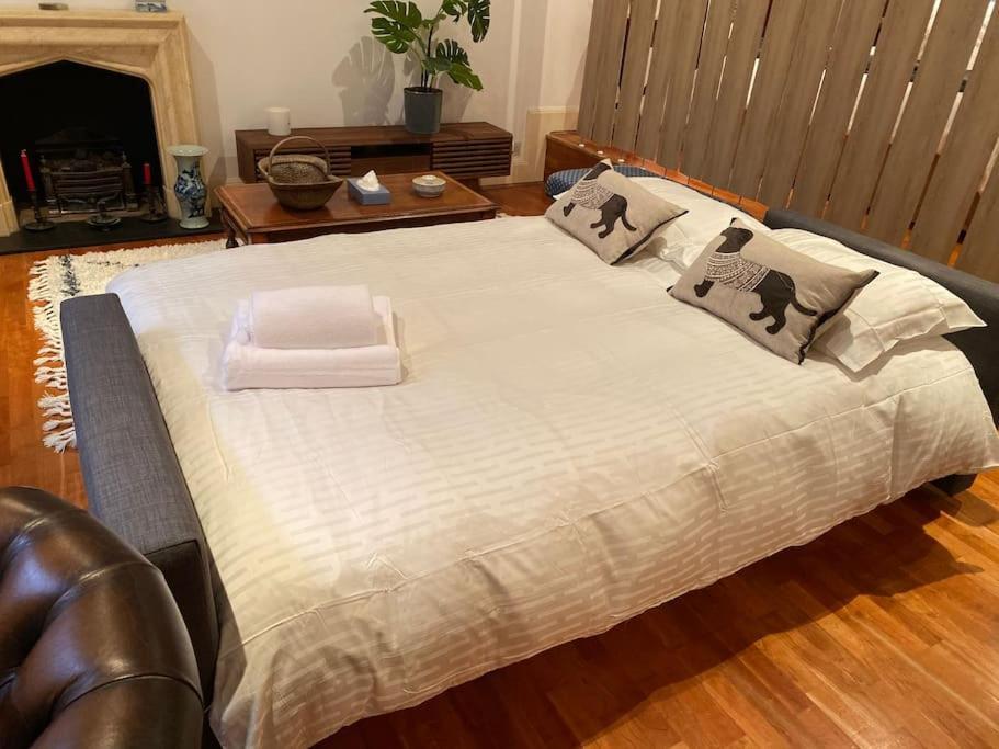 Spacious Flat In The Most Desirable Area Of Londra Exterior foto