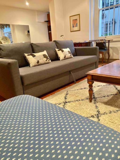 Spacious Flat In The Most Desirable Area Of Londra Exterior foto